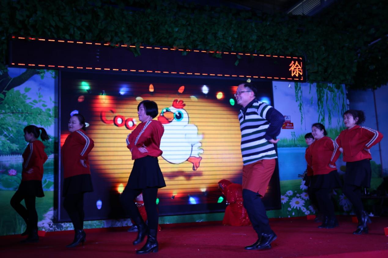 Танцевальный шашлык отдела закупок