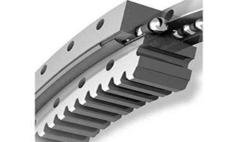 Зазор поворотного подшипника