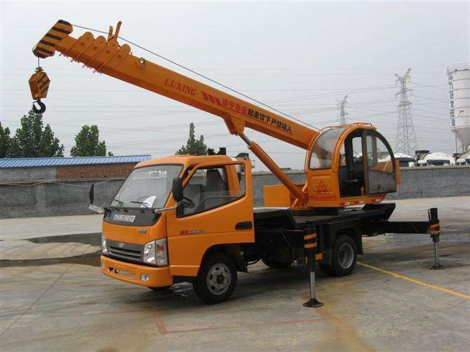 Кран малого диаметра